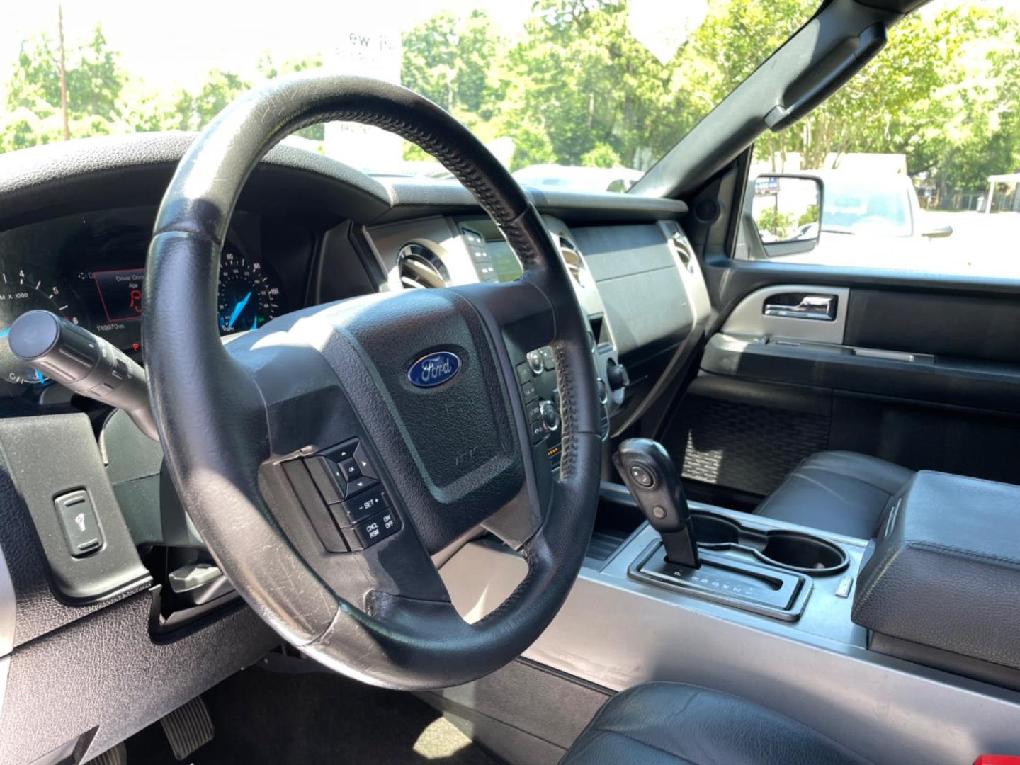 2016 SILVER FORD EXPEDITION XLT (1FMJU1HT5GE) with an 3.5L engine, Automatic transmission, located at 5103 Dorchester Rd., Charleston, SC, 29418-5607, (843) 767-1122, 36.245171, -115.228050 - Leather, Sunroof, CD/AUX/Sat/Bluetooth, Backup Camera, Power Everything (windows, locks, seats, mirrors), Power Liftgate, Rear Climate Control, Easy Fold Third Row, Keyless, Running Boards, Tow Package, Alloy Wheels. 149k miles Located at New Life Auto Sales! 2023 WINNER for Post & Courier's Charle - Photo#21